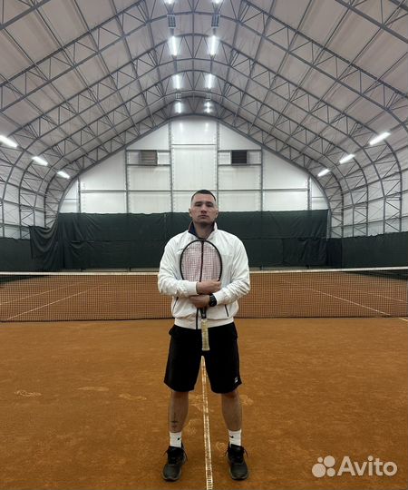 Тренер по большому теннису