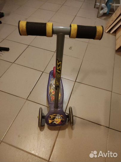 Самокат детский трехколесный