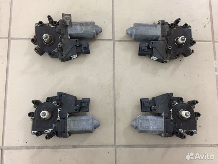 Моторчик стеклоподъемников audi a6 c5 WV Passat b5