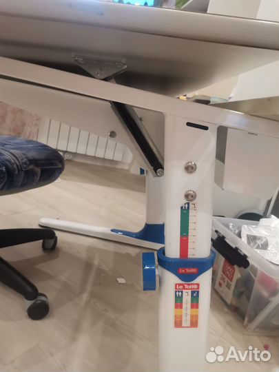 Растущая парта и стул бу