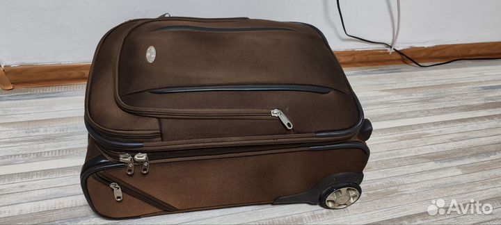 Чемодан Samsonite m