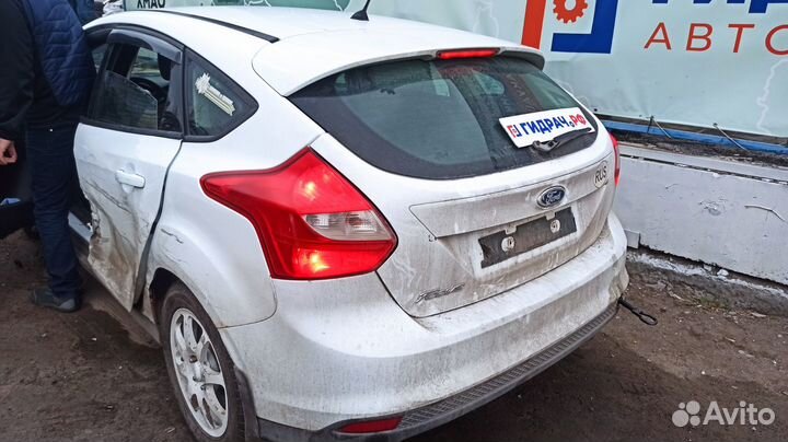 Зеркало заднего вид Ford Focus 3 1765145