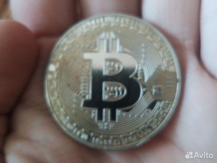 Монета биткоин