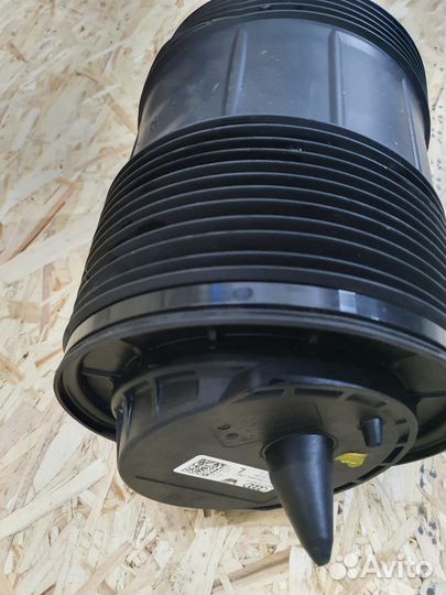 Пневмобаллон Audi Q7 II задний левый