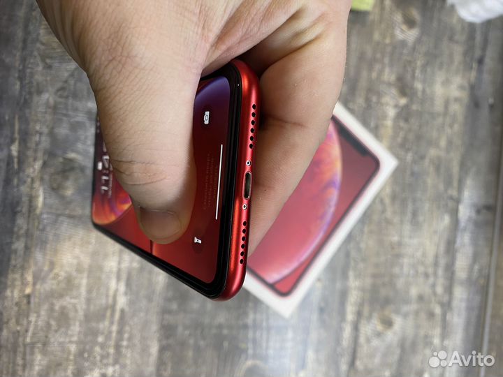iPhone Xr, 64 ГБ