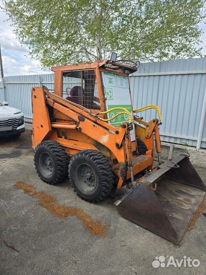 Мини-погрузчик Уралвагонзавод ПУМ-500У, 2002