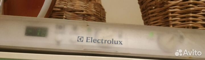 Холодильник двухкамерный electrolux