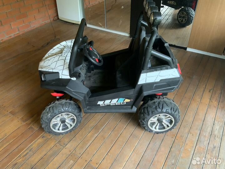 Детский электромобиль бу