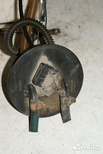 Датчик уровня топлива Volkswagen Passat B4