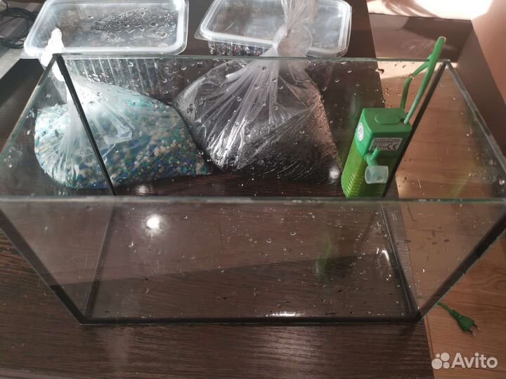 Аквариум и фильтр