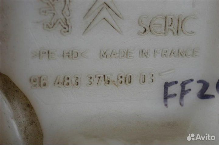 Бачок омывателя Peugeot 207 1.4 KFU 2007