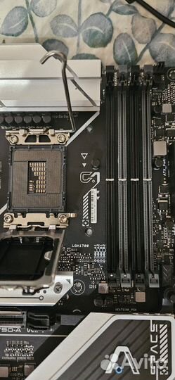 Материнская плата