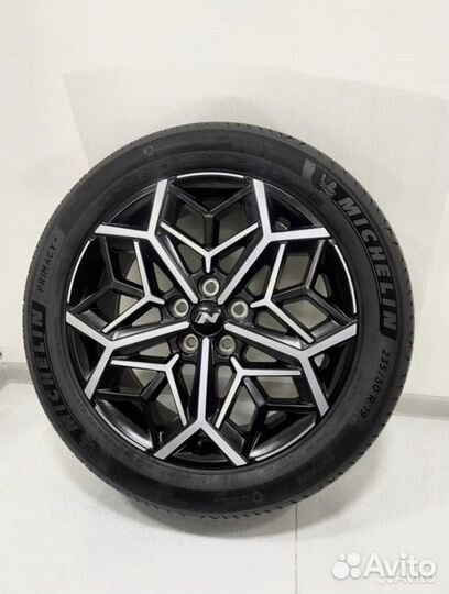 Новые Hyundai Tucson N-line, Michelin 235/55 R19