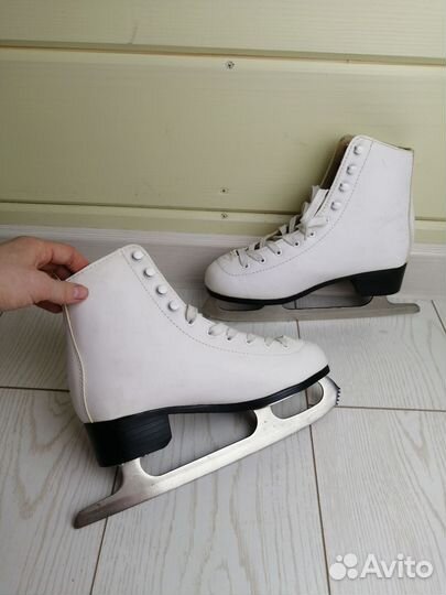 Коньки фигурные