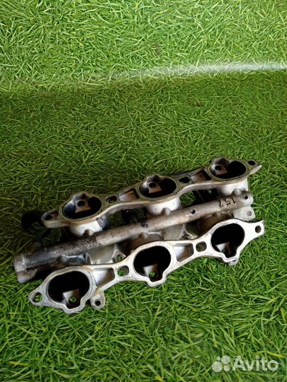 Коллектор впускной нижняя часть Митсубиси Диамант