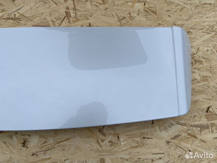 Спойлер крышки багажника Toyota Rav4 50 Перламутр