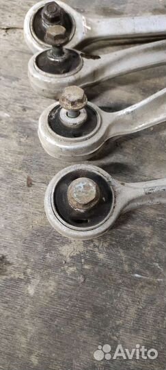 Верхний рычаг Ауди А4 Б5