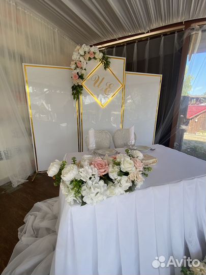 Декор зала на свадьбу. Президиум, оформление стола