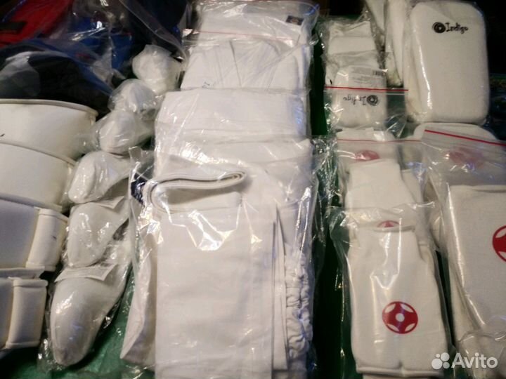 Кимоно, накладки, защита, шлема для каратэ кёкусин