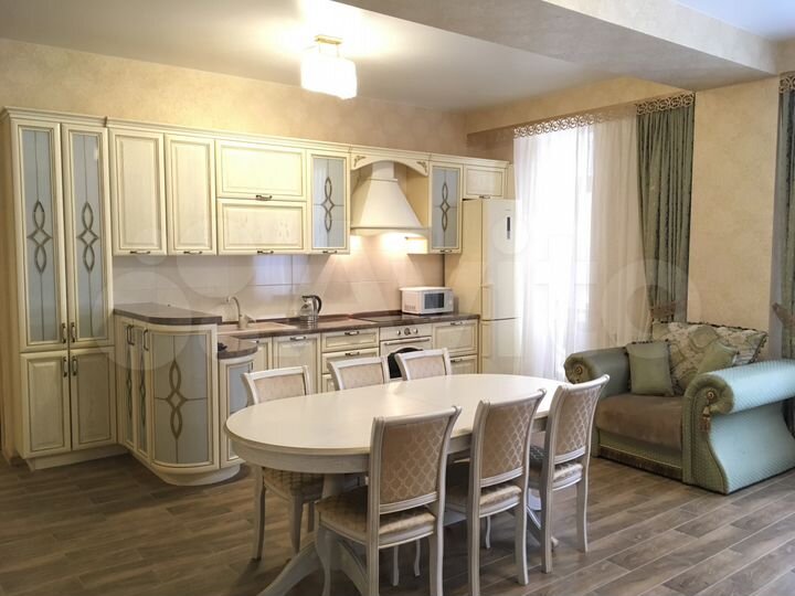 3-к. квартира, 90 м², 2/10 эт.