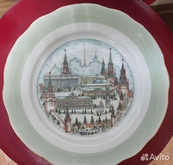 Тарелка памятная Москва Кремль Фарфор Дулево СССР