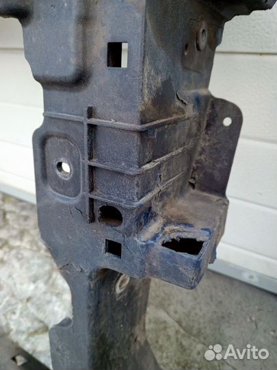 Панель передняя Volkswagen Tiguan 1