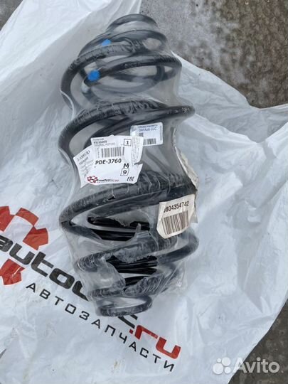 Новые оригинальные задние пружины,на Опель Астра Н