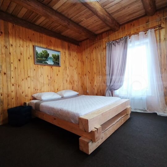 Дом 200 м² на участке 12 га