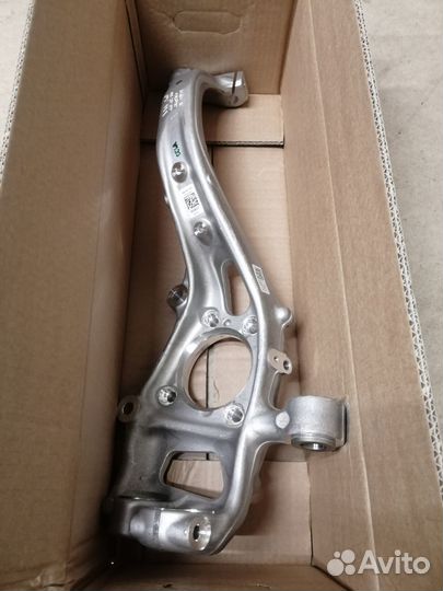 Поворотный кулак левый Audi Q7 4M0407253J