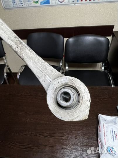 Рычаг правый верхний перед на infiniti fx37/qx70