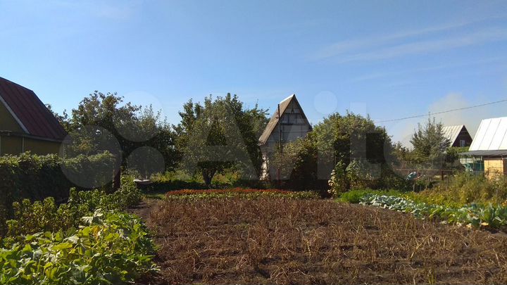 Дача 20 м² на участке 9 сот.