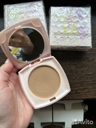 Минеральная пудра тональная 2 в 1 новая