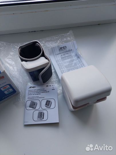 Тонометр автоматический на запястье