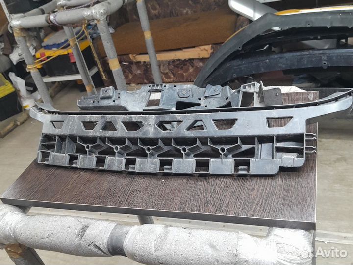 Кронштейн бампера задний Mercedes Cla 117