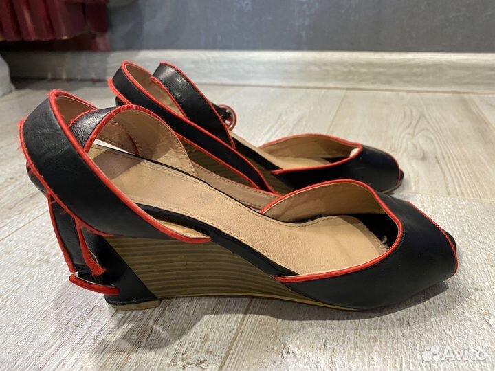 Босоножки женские 40 размер