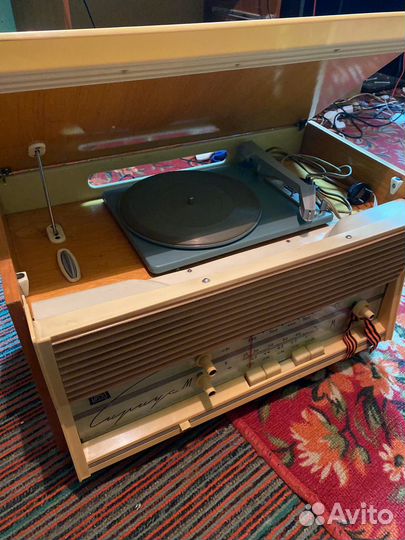 Радиола веф