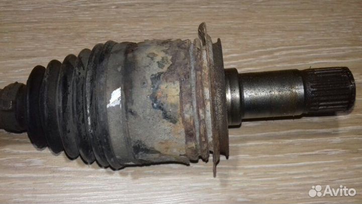 Полуось задний Mercedes-Benz Vito W639 2004