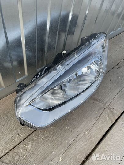 Фара левая Ford Transit 2014