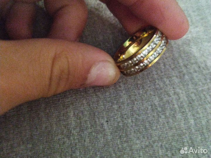 Золотое кольцо женское