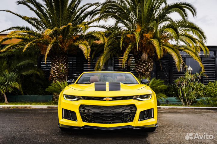 Аренда кабриолета Chevrolet Camaro Бамблби желтый