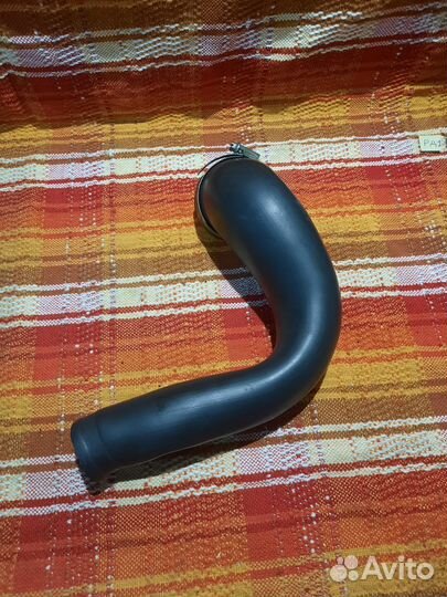 Патрубок воздушного фильтра