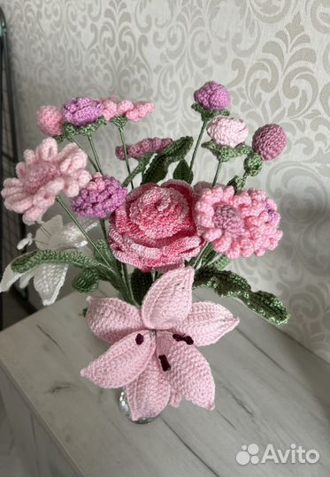 Вязаные цветы, букеты