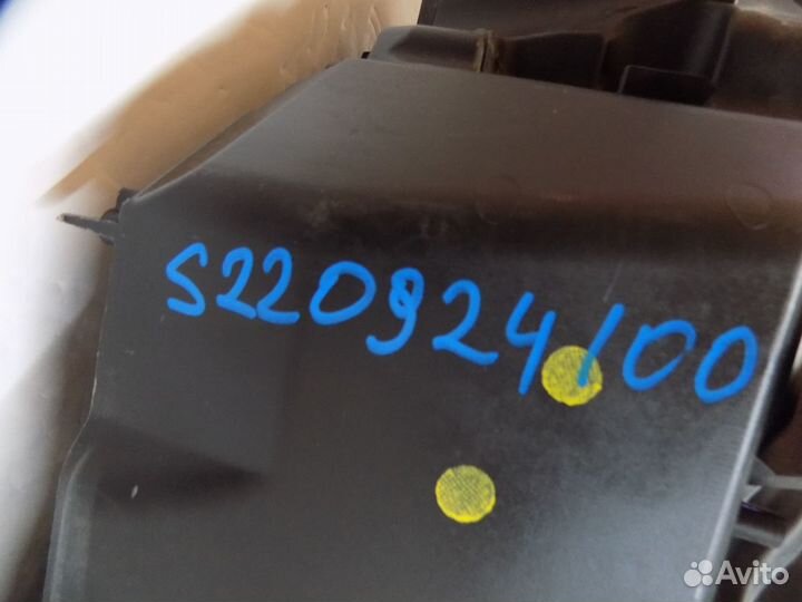 Фара левая Lexus RX200t/RX300/RX350/RX350L/RX450h