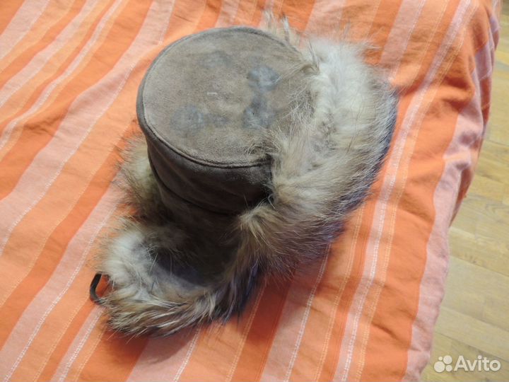 Шапка-ушанка из енота