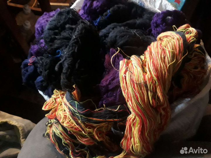 Мешок ниток для рукоделия