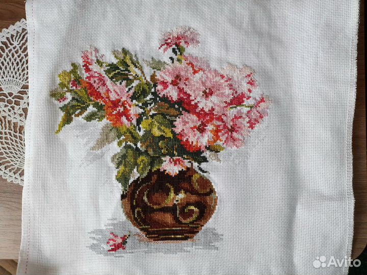 Готовая вышивка крестиком натюрморт