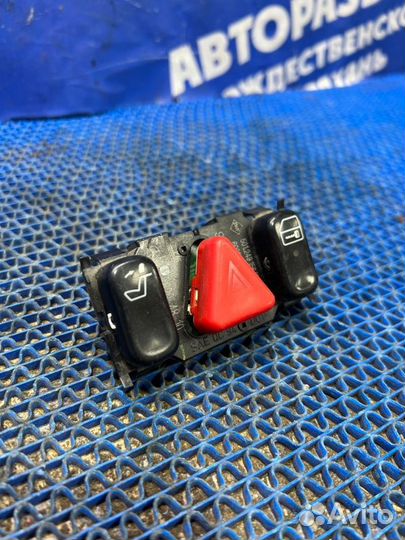 Блок кнопок Mercedes-Benz W210 седан 1999