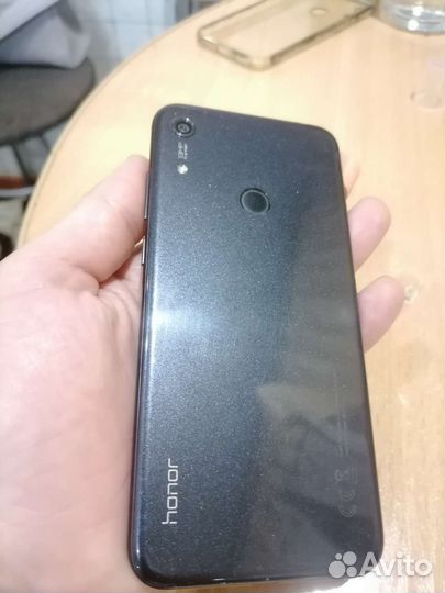 Телефон honor 8a prime