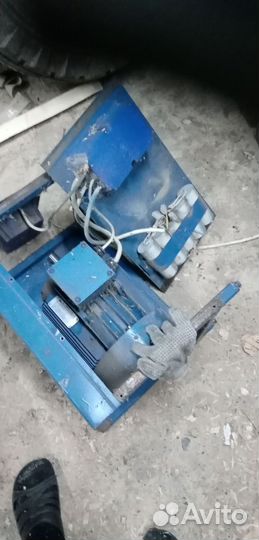 Эл. Двигатель от экструдера