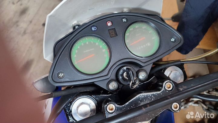 Zr200